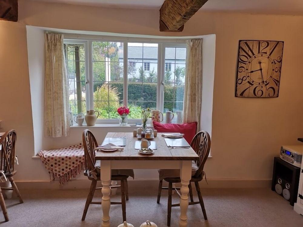Steps Farmhouse B&B Майнхед Екстериор снимка