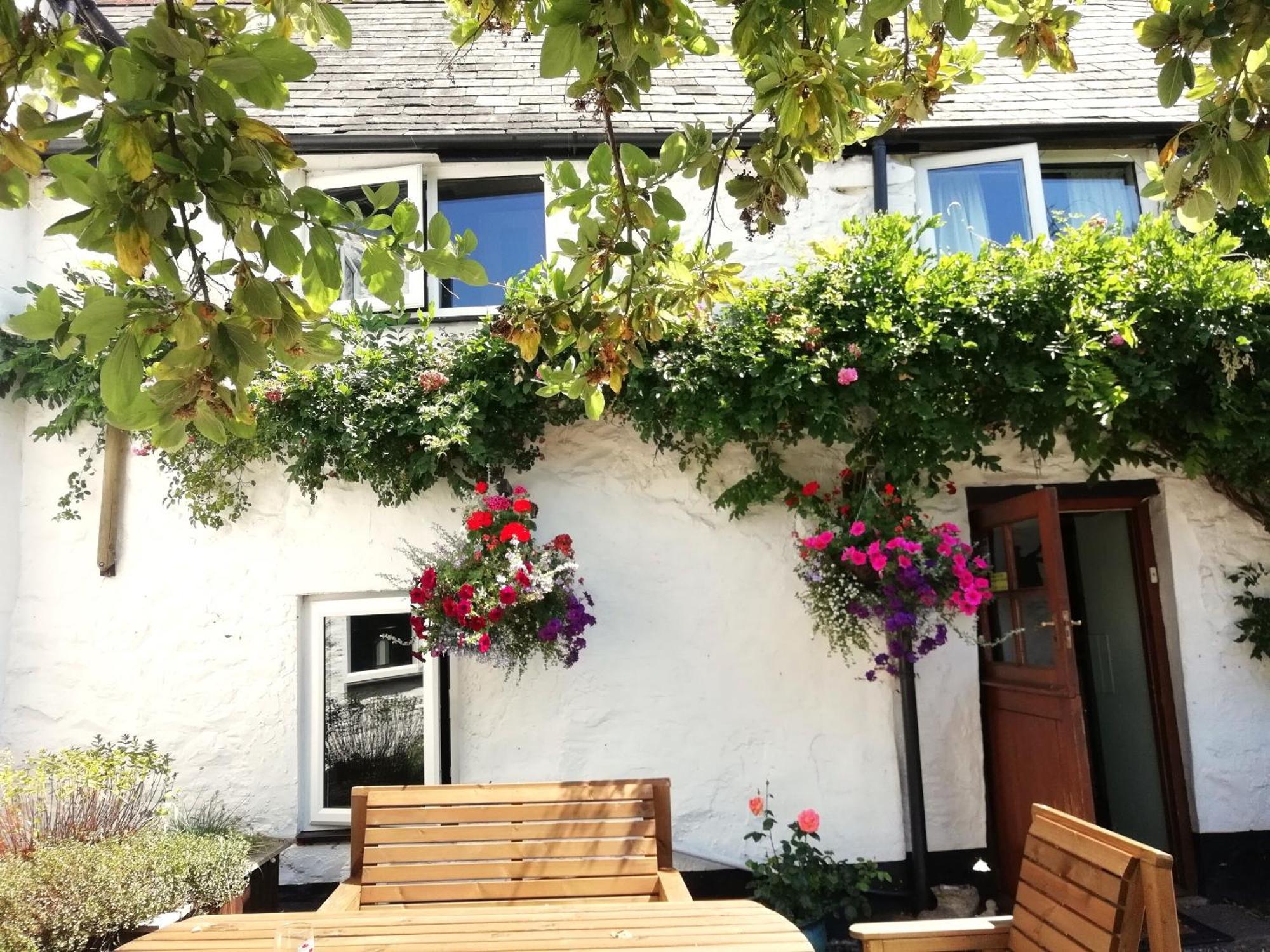 Steps Farmhouse B&B Майнхед Екстериор снимка